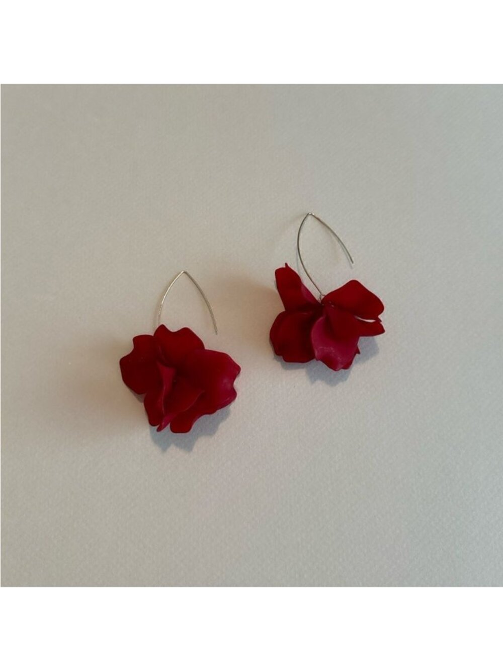 Red flower drop earrings M782